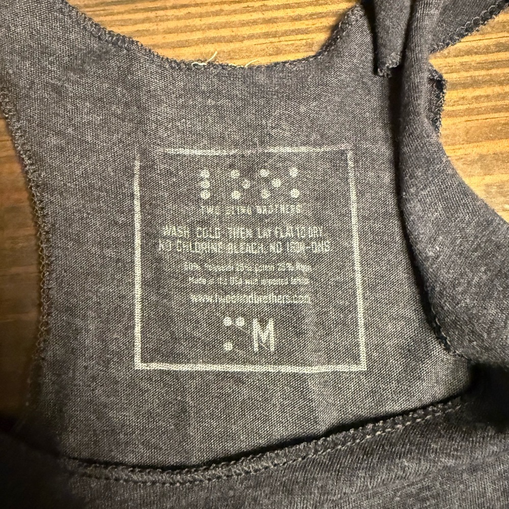 Stylish Blue Graphic Tank Top - Picture 4 of 5